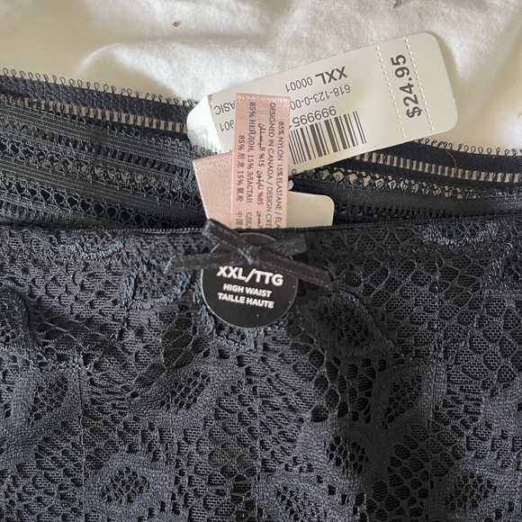 La Senza lace underwear (2) - Picture 2 of 2